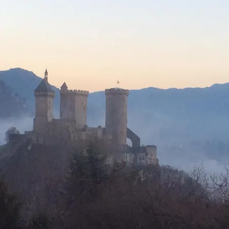 Grande Maison Familiale Holiday home Foix