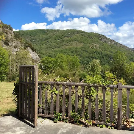 Grande Maison Familiale Nyaraló