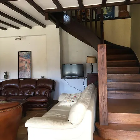 Grande Maison Familiale Casa de Férias *